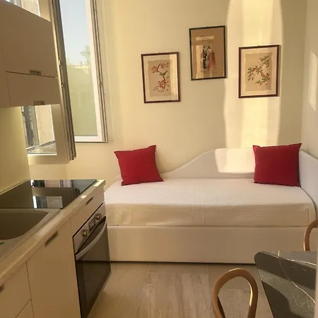 Palazzo Lanzilao's بيت ضيافة ليتشي