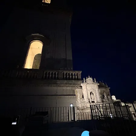 بيت ضيافة Palazzo Lanzilao's ليتشي